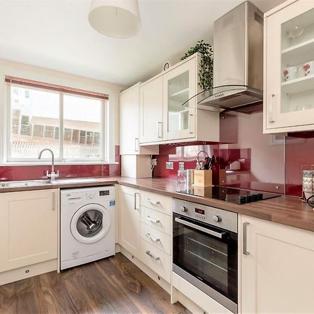 Stunning 1 Bed At Holyrood Palace & Arthurs Seat エディンバラ エクステリア 写真