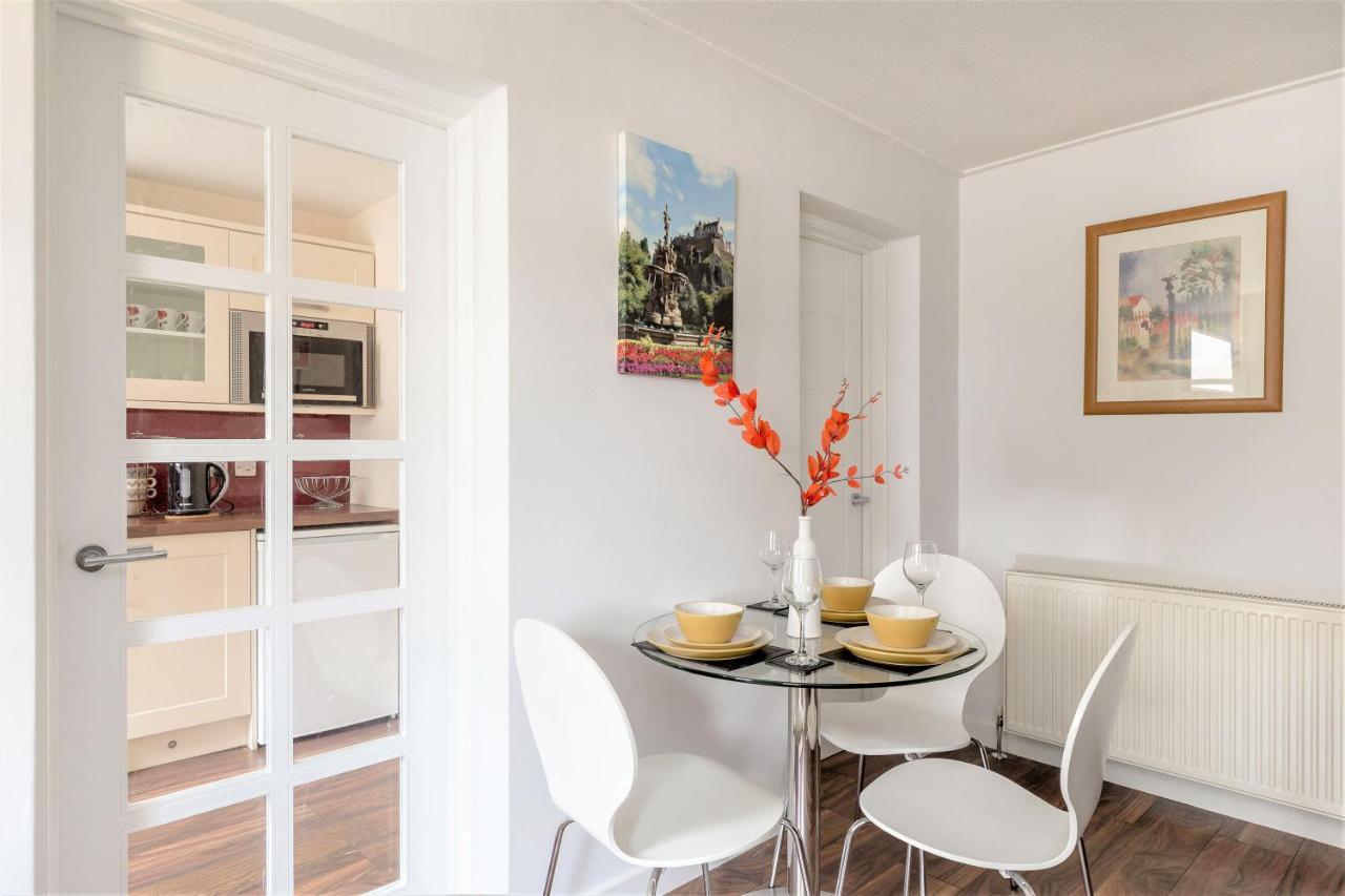 Stunning 1 Bed At Holyrood Palace & Arthurs Seat エディンバラ エクステリア 写真