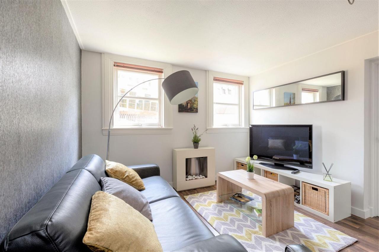 Stunning 1 Bed At Holyrood Palace & Arthurs Seat エディンバラ エクステリア 写真